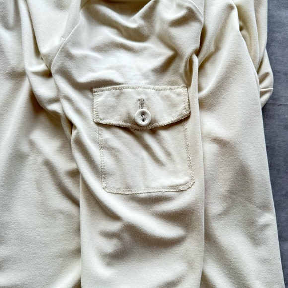 St. John V Neck Top, Cream, Size Petite - Picture 4 of 8